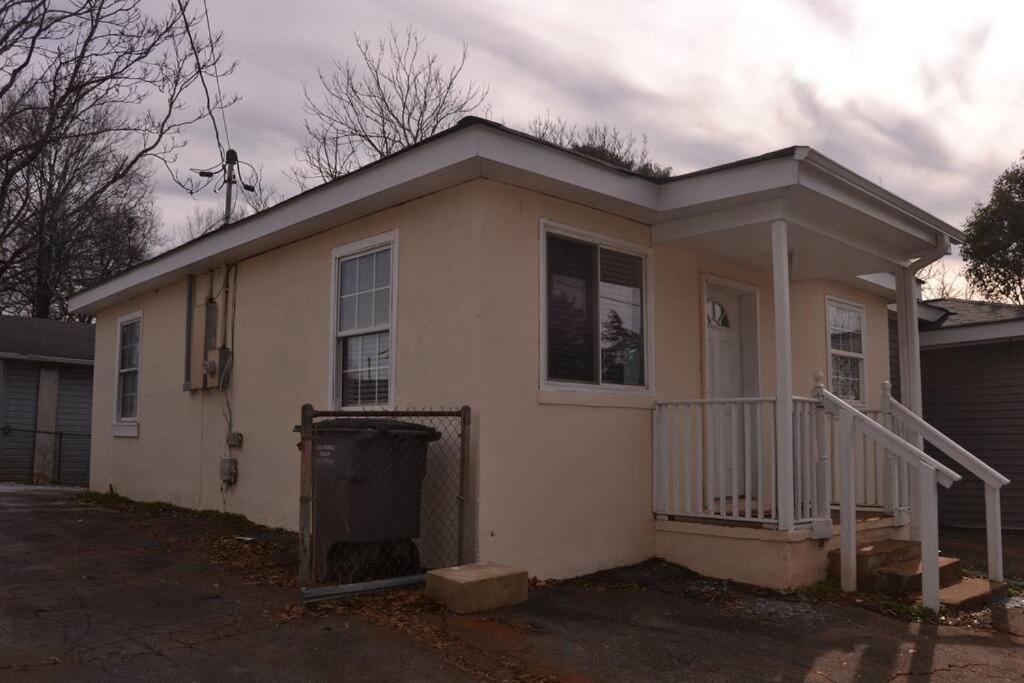 Bright And Cozy Lighthouse Cottage In Greenville Sc 外观 照片