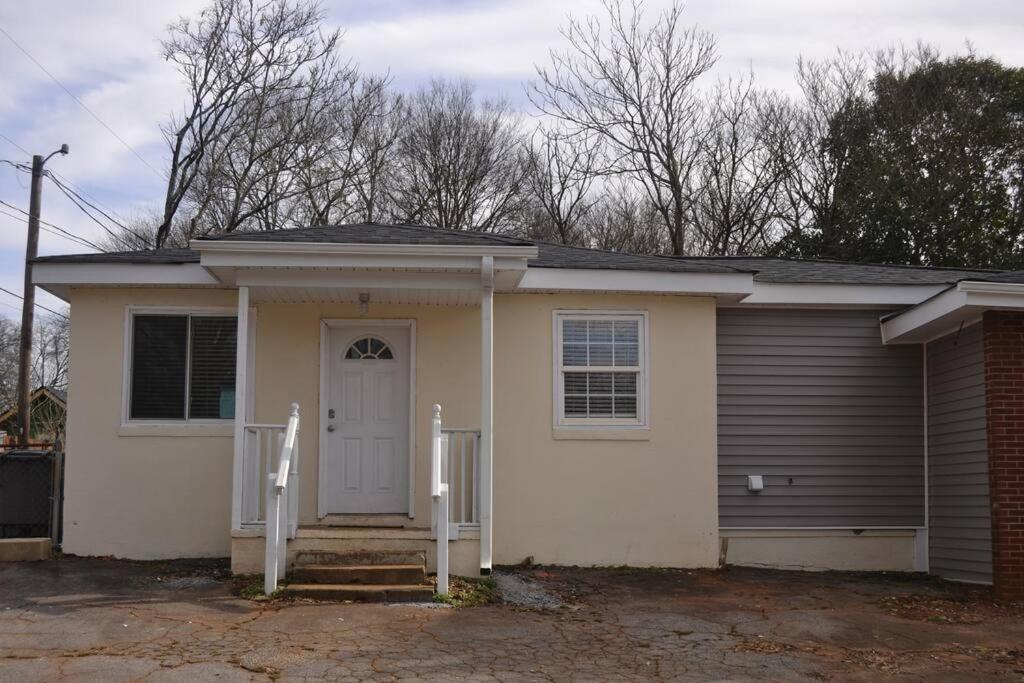 Bright And Cozy Lighthouse Cottage In Greenville Sc 外观 照片